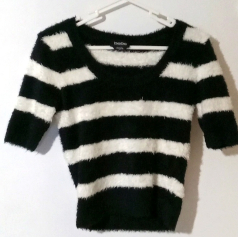 Y2K Vintage "BEBE" short sleeve scoop neck sweater Size S/P black & white NWOT